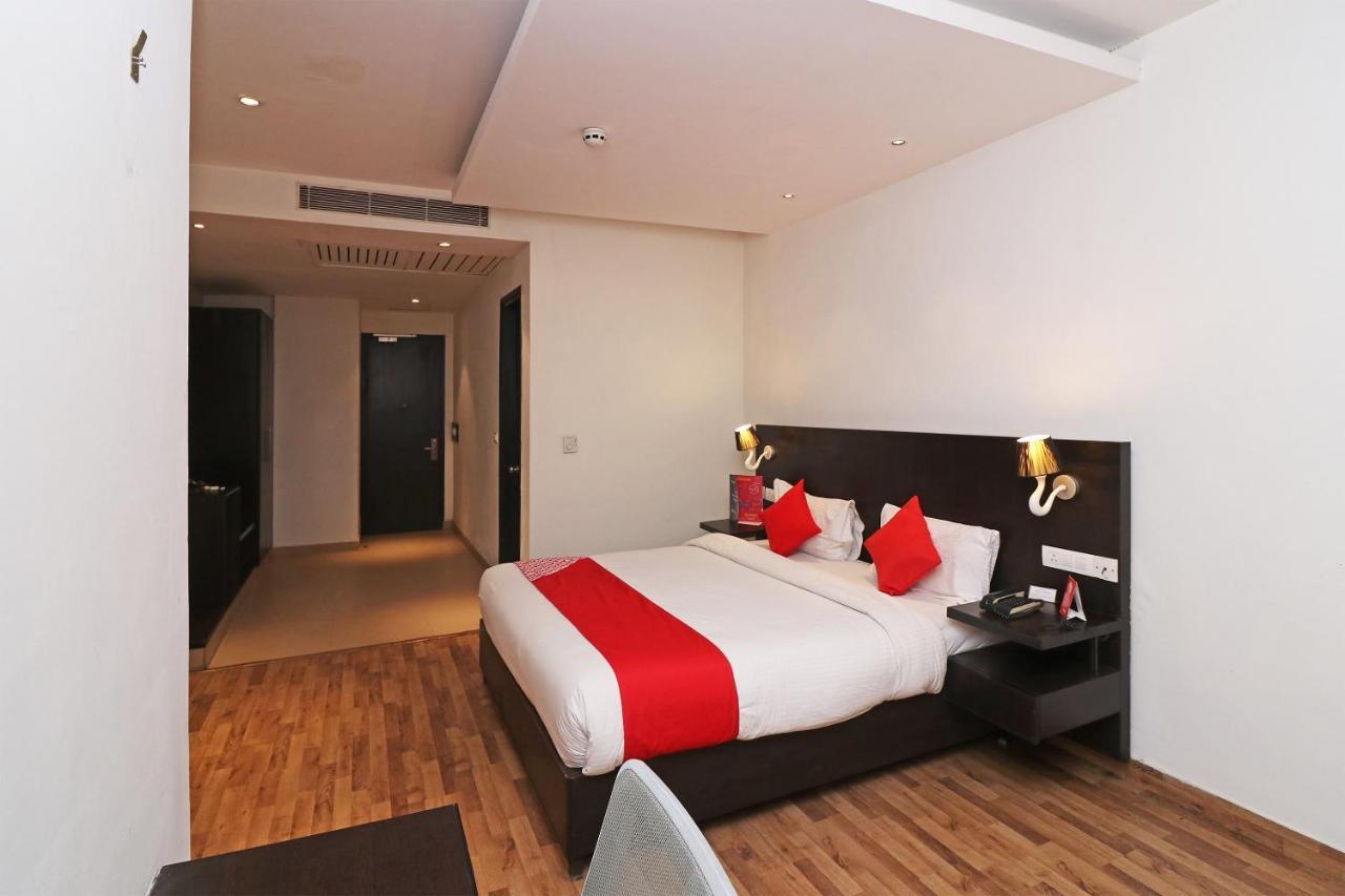 Capital O 19296 Joy Inn & Suites Bhiwadi Exteriér fotografie