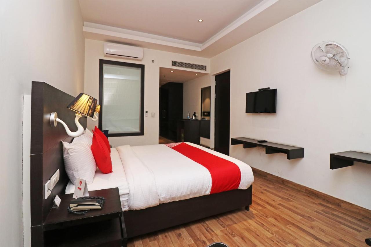 Capital O 19296 Joy Inn & Suites Bhiwadi Exteriér fotografie